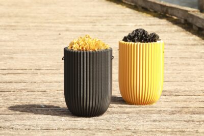 Bio-Urne: Helena Koralle (schwarz, gold)