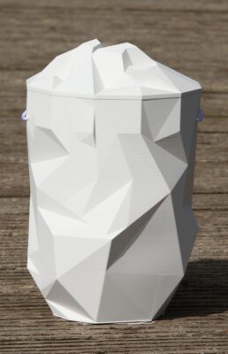 Bio-Urne: Terra kubistisch (schwarz und bunt)